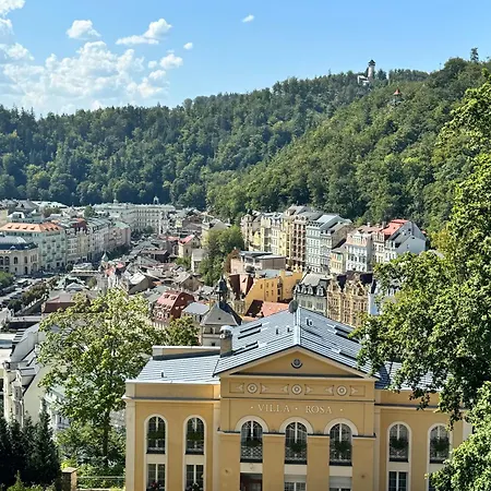 Magic View Vyhlidka Apartment Karlsbad